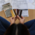Casi nueve de cada diez argentinos cree que un solo trabajo ya no alcanza para vivir